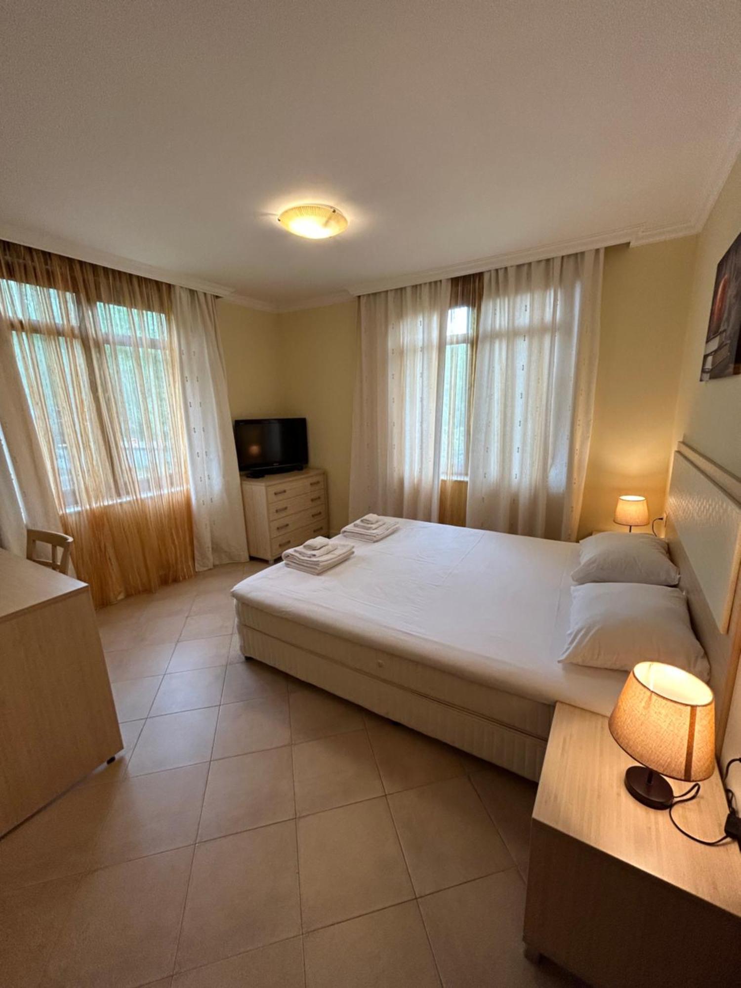 Quiet Apartment With Big Terrace In Santa Marina With Parking Sozopol Cameră foto